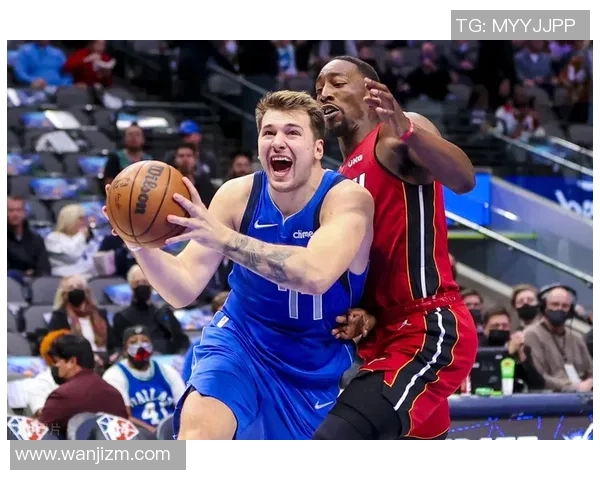 热火与独行侠激战在即12月15日精彩对决引发球迷热议